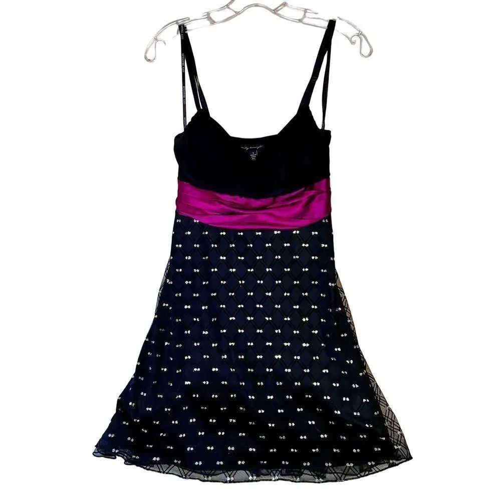 CITY TRIANGLES DRESS JUNIOR SIZE 7 Classic Black Dress W Pink Ribbon Belt